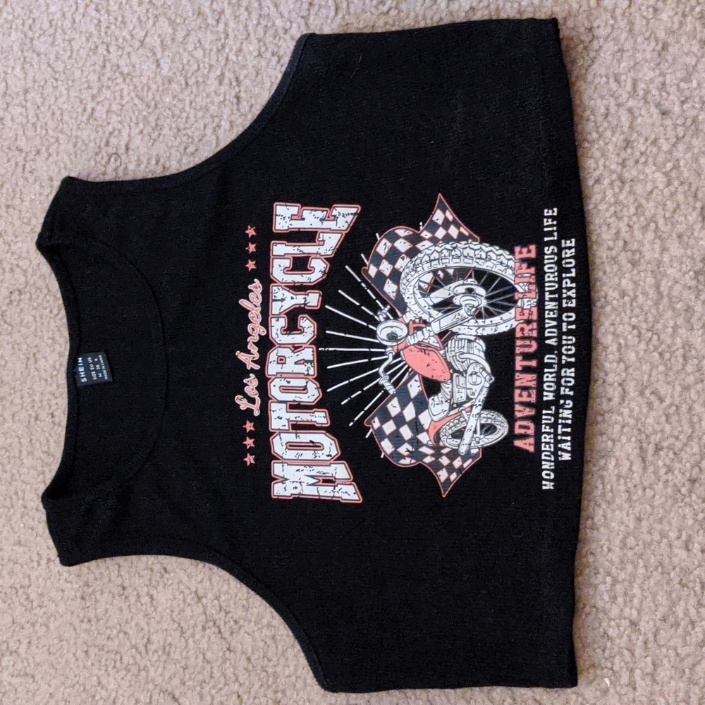 Black crop top. Size m